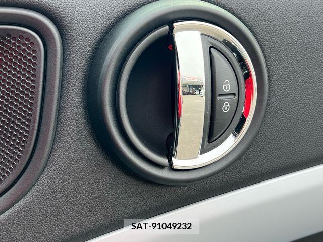 Bmw MINI 2022-10 237402-18