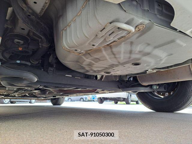 Nissan NOTE 2016-08 365390-23