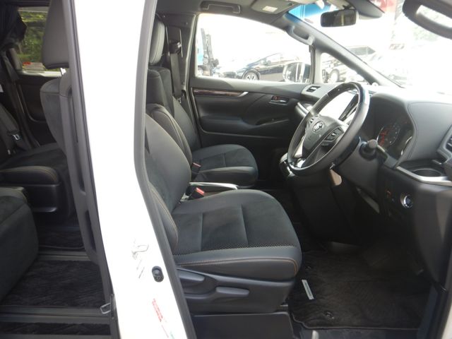 Toyota ALPHARD 2020-06 6026-5