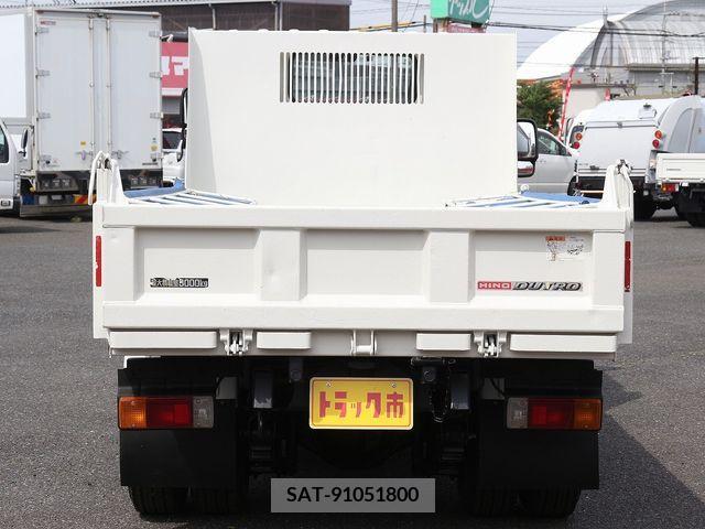 Hino DUTRO 2018-01 296679-6