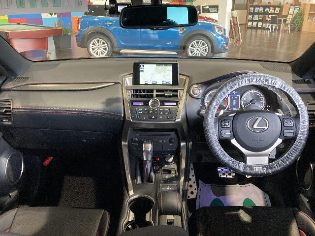 Lexus NX 2015-11 20079-2