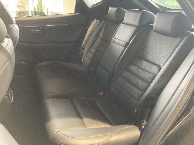 Lexus NX 2015-11 20079-19