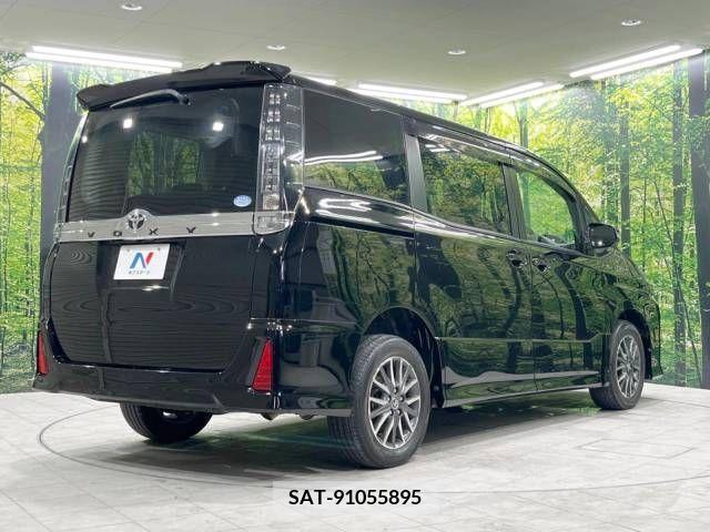 Toyota VOXY 2014-01 219146-17