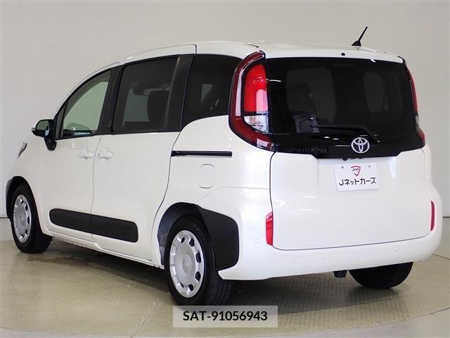 Toyota SIENTA 2022-12 345844-6
