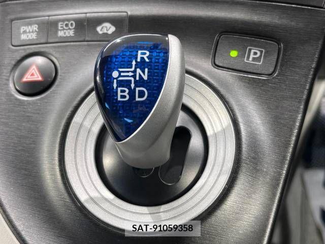 Toyota PRIUS 2009-08 322095-19