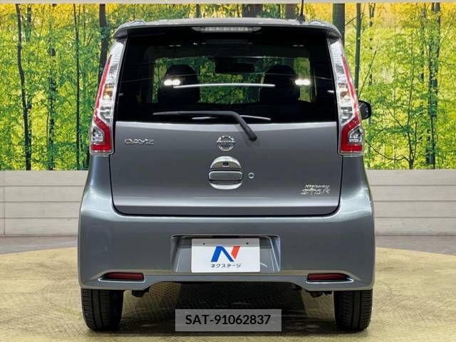 Nissan DAYZ 2017-01 358966-15