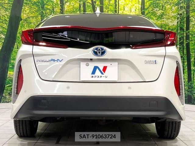 Toyota PRIUS PHV 2018-02 282518-15