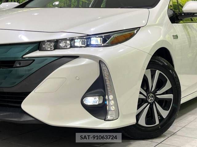 Toyota PRIUS PHV 2018-02 282518-12