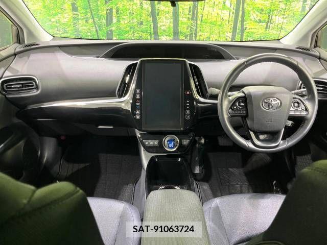 Toyota PRIUS PHV 2018-02 282518-1