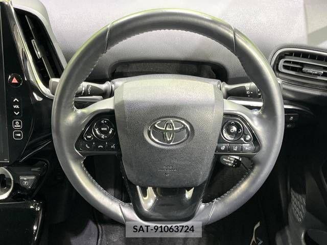 Toyota PRIUS PHV 2018-02 282518-11