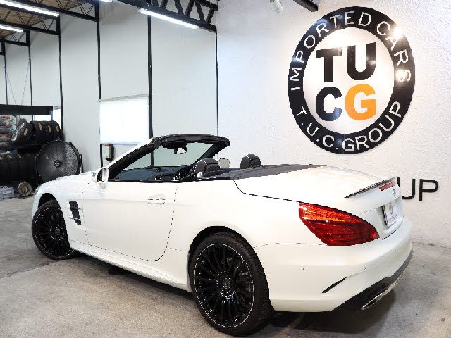 Mercedes Benz SL-CLASS 2017-08 7896-12