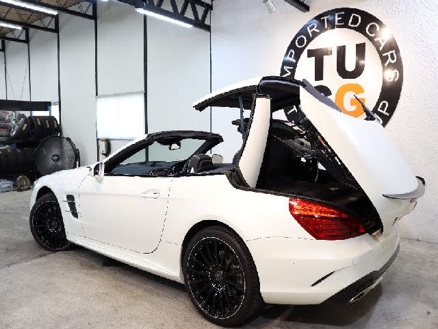 Mercedes Benz SL-CLASS 2017-08 7896-13