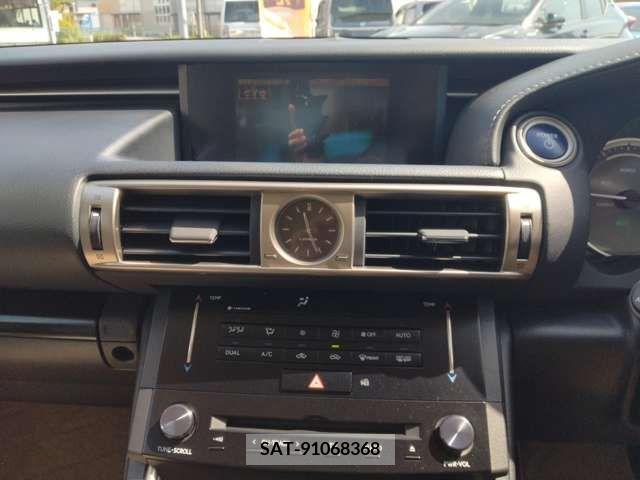 Lexus IS 2013-11 297901-9