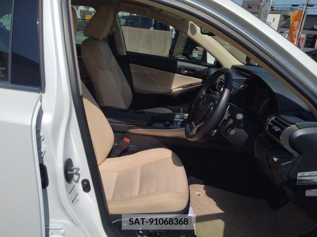 Lexus IS 2013-11 297901-14