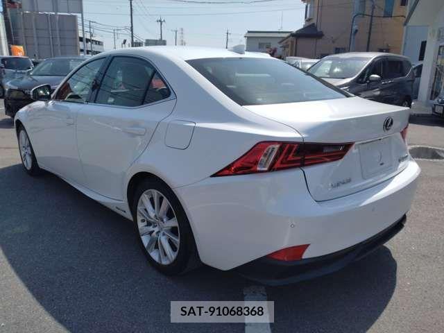 Lexus IS 2013-11 297901-3