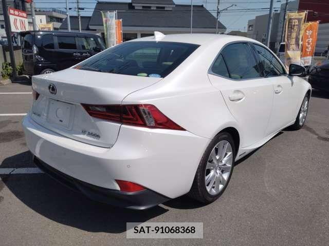 Lexus IS 2013-11 297901-2
