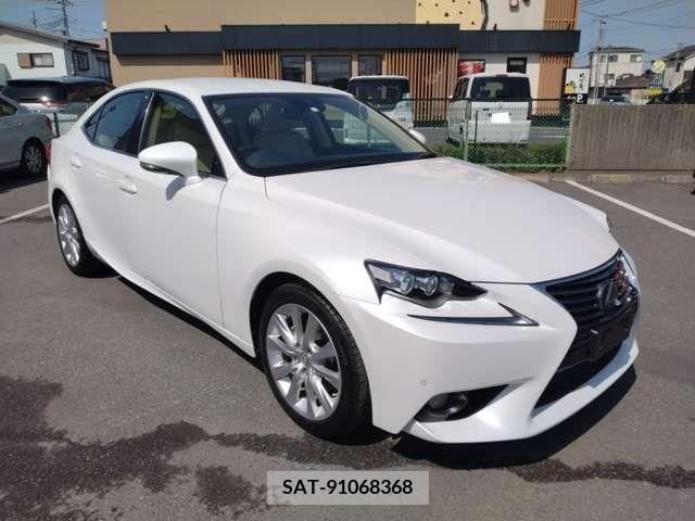Lexus IS 2013-11 297901-1