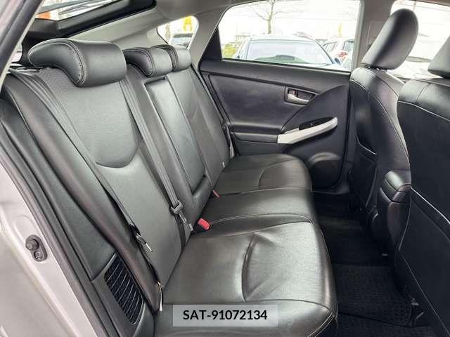 Toyota PRIUS 2013-09 233047-9
