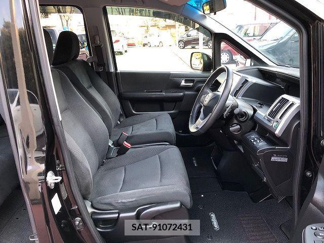 Honda e 2014-01 241906-9