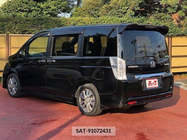 Honda e 2014-01 241906-8