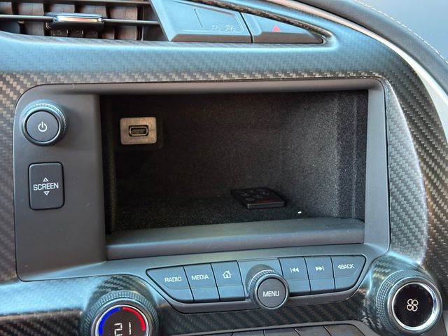 Chevrolet CORVETTE 2017-01 22071-19