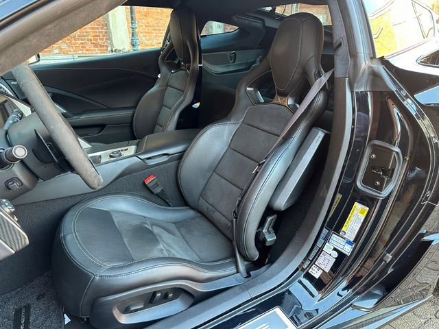 Chevrolet CORVETTE 2017-01 22071-10