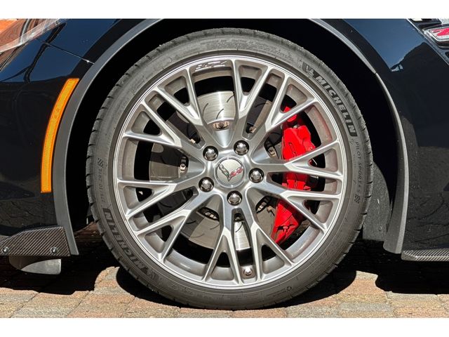 Chevrolet CORVETTE 2017-01 22071-5
