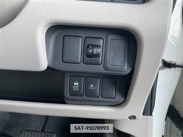 Nissan DAYZ 2019-04 358924-11