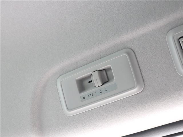 Honda e 2015-03 183558-24