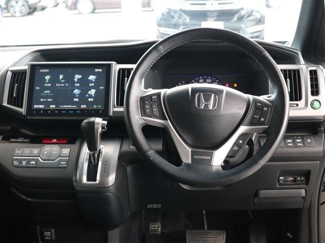 Honda e 2015-03 183558-10