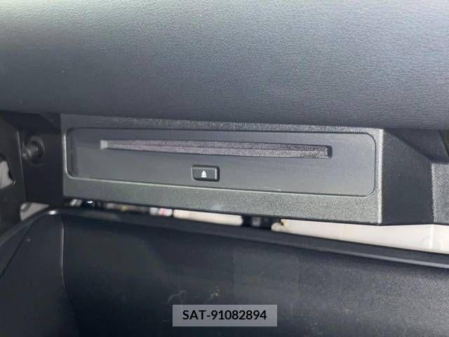 Toyota VOXY 2023-04 370353-7