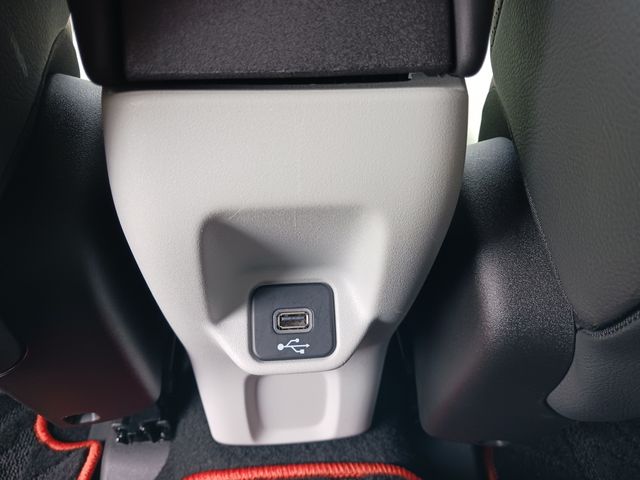 Jeep RENEGADE 2020-06 2611-26