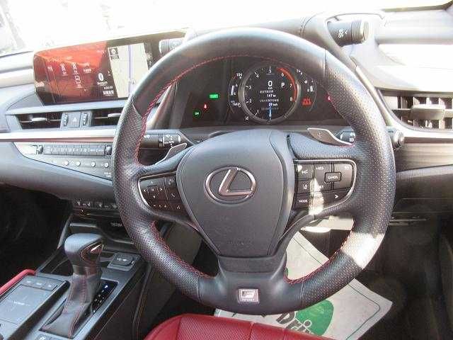 Lexus ES 2019-05 5984-3