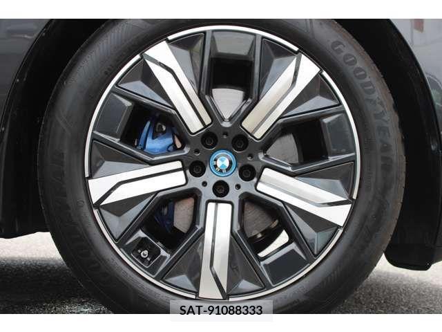 Bmw IX 2023-07 357144-9
