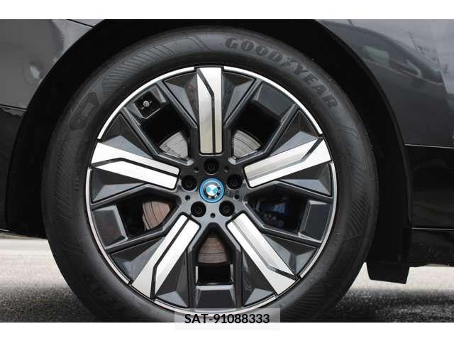Bmw IX 2023-07 357144-8