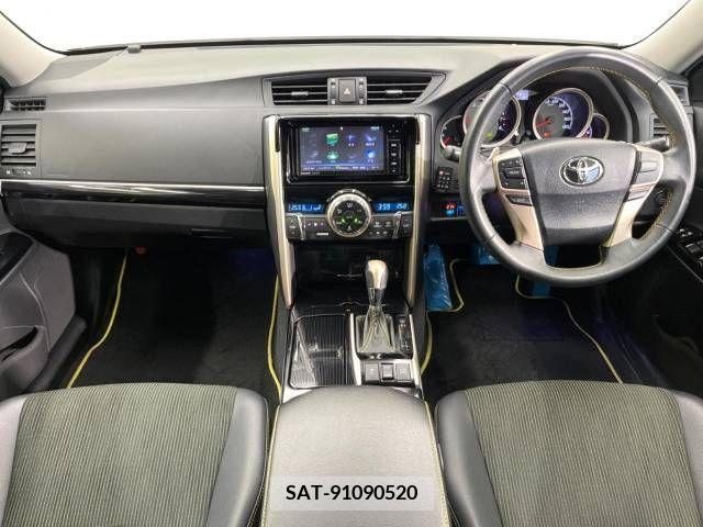 Toyota MARK X 2015-04 244412-1