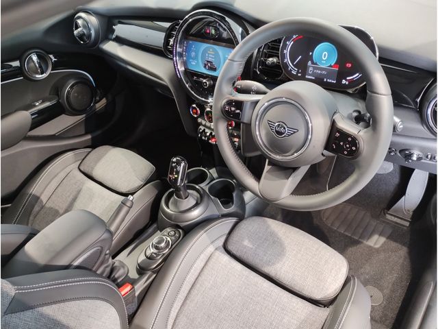 Bmw MINI 2023-05 187249-8