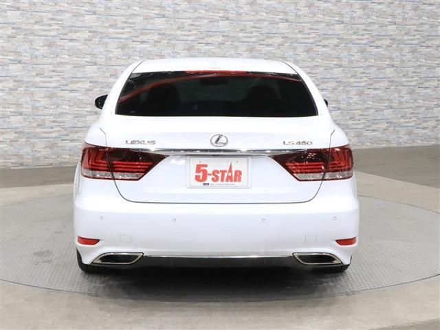 Lexus LS 2012-10 607-6