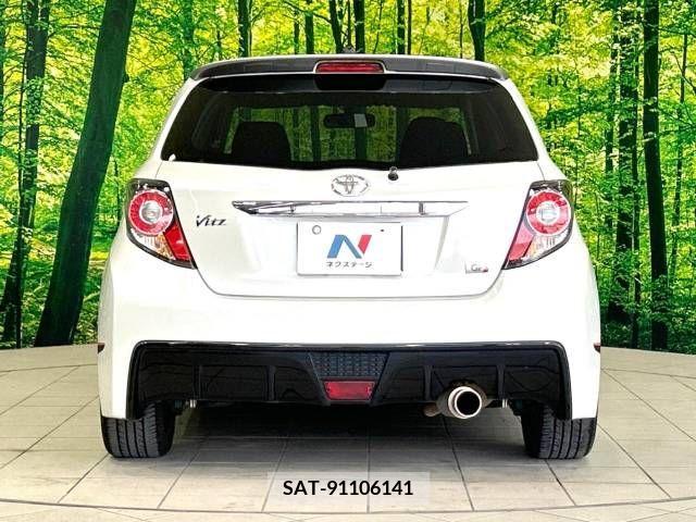 Toyota VITZ 2011-12 353019-15