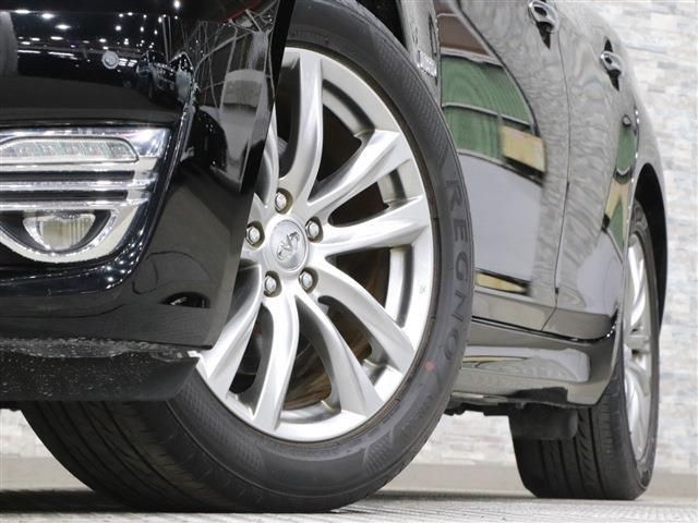 Nissan FUGA HYBRID 2016-04 184367-9