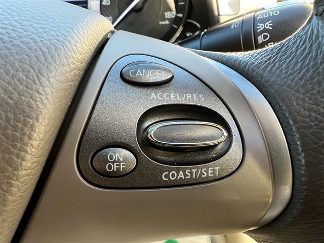 Nissan FUGA HYBRID 2016-04 184367-12