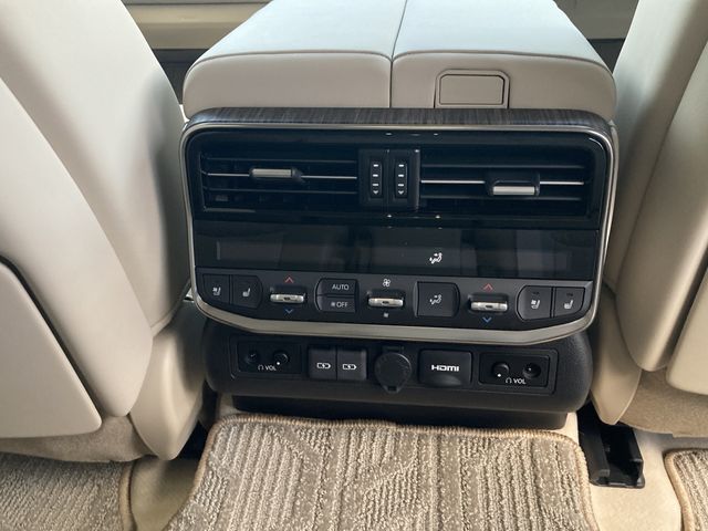 Toyota LAND CRUISER 2023-01 194850-14