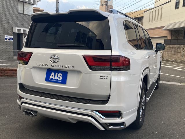 Toyota LAND CRUISER 2023-01 194850-2