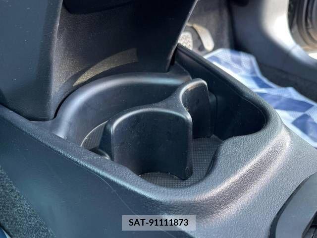 Toyota VITZ 2015-10 251441-19