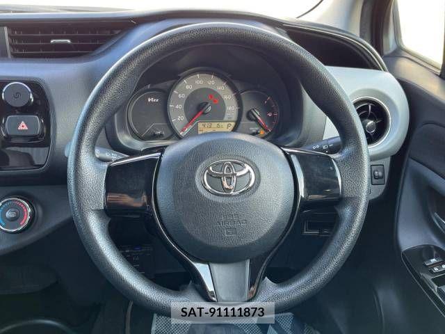 Toyota VITZ 2015-10 251441-10