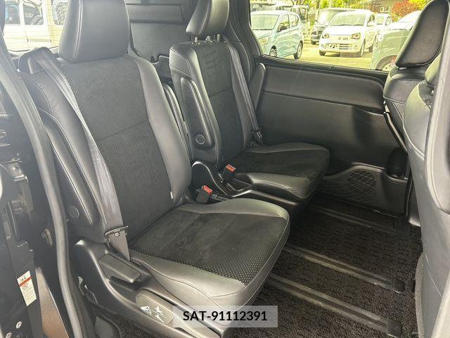 Toyota VOXY HYBRID 2021-03 244975-12