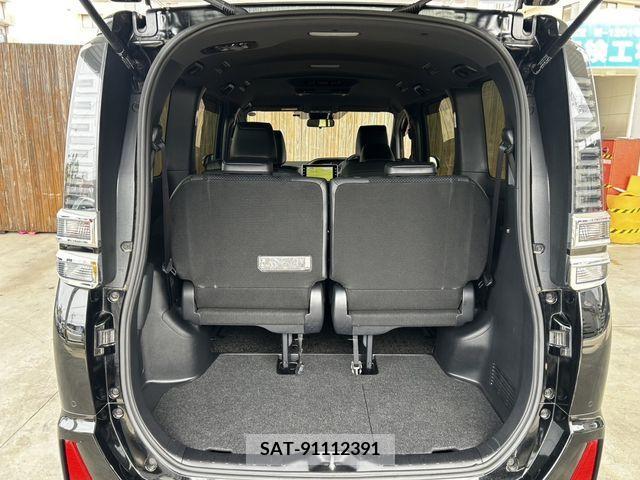 Toyota VOXY HYBRID 2021-03 244975-14