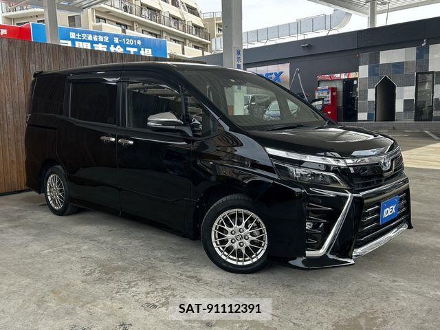 Toyota VOXY HYBRID 2021-03 244975-4
