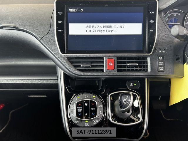 Toyota VOXY HYBRID 2021-03 244975-17