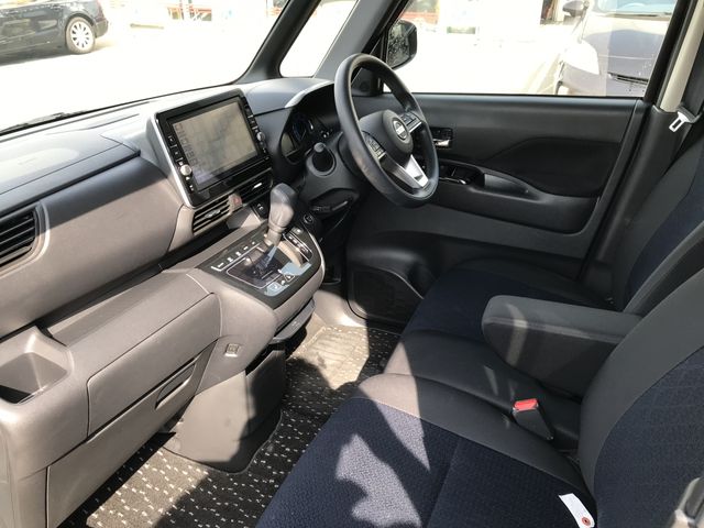 Nissan ROOX 2022-04 16860-11